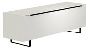 Weißes TV-Lowboard mit modernem Design und schwarzen Metallbeinen, seitliche Perspektive
