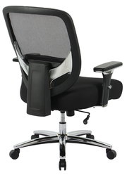 Rückansicht eines Chefsessels mit Netzrückenlehne, verstellbaren Armlehnen und verchromtem Fußkreuz.