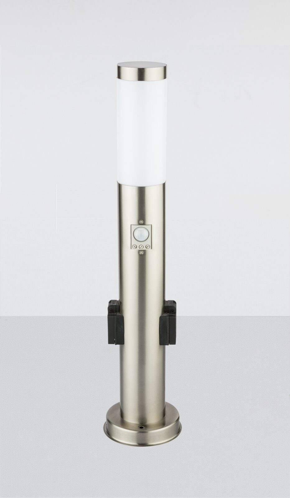 Moderne Edelstahl-Außenleuchte mit zylindrischem Design und Bewegungsmelder, Frontalansicht