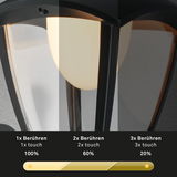 Nahaufnahme einer Akku-Außenwandleuchte mit Touch-Dimmer-Funktion, die in drei Helligkeitsstufen eingestellt werden kann.