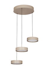 Moderne LED-Hängeleuchte mit drei runden, beige-farbenen Lampenschirmen, die an dünnen Kabeln von einer runden Deckenhalterung hängen. Seitenansicht.