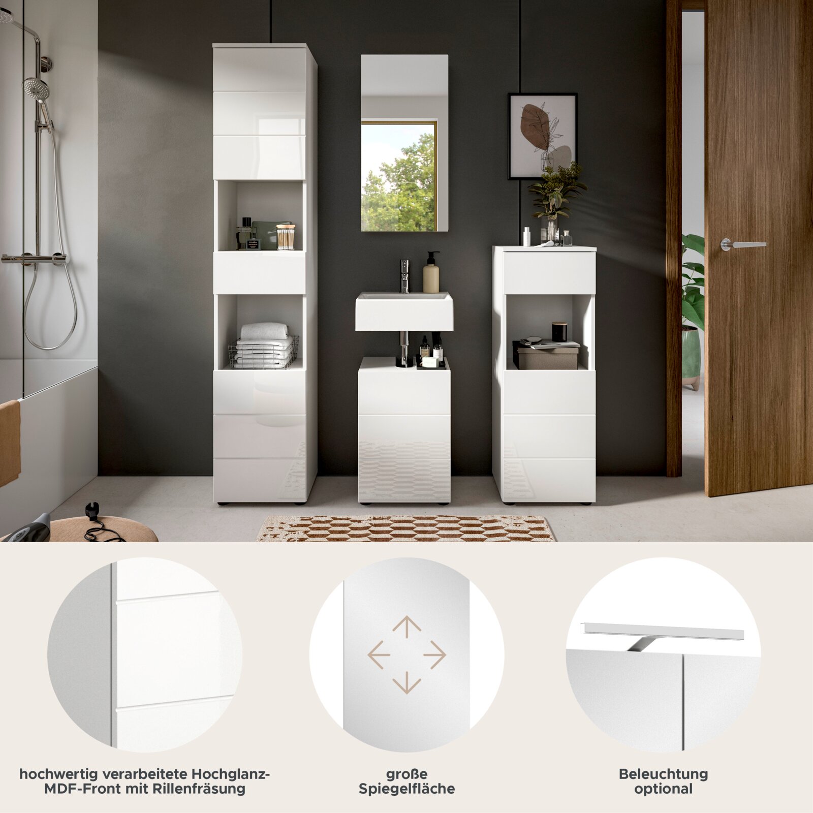Moderne Badkombination mit hochglänzender MDF-Front und Rillenfräsung, bestehend aus einem hohen Schrank, einem Waschbecken mit Unterschrank und einem Spiegel, frontal betrachtet. Optional mit Beleuchtung erhältlich.