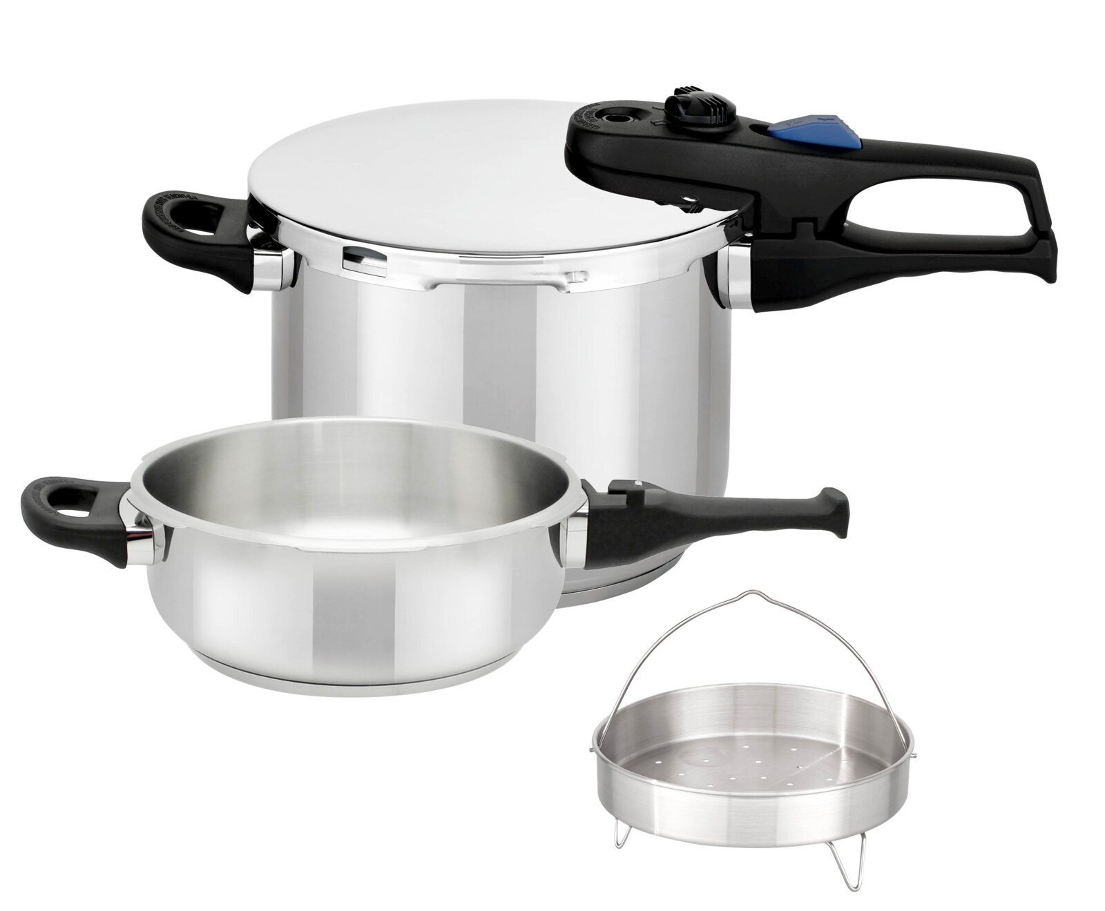 Schnellkochtopf-Set, bestehend aus einem großen und einem kleinen Topf mit schwarzen Griffen, einem Deckel mit Sicherheitsventil und einem Dampfgarer-Einsatz, seitliche Perspektive.