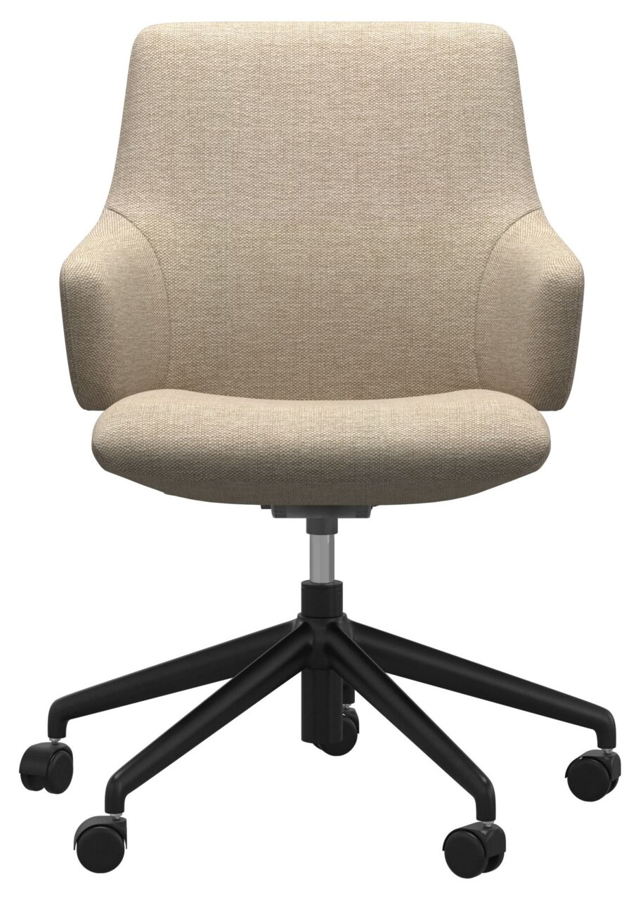 Beiger Home Office Sessel mit Armlehnen und schwarzem Drehfuß, Frontalansicht