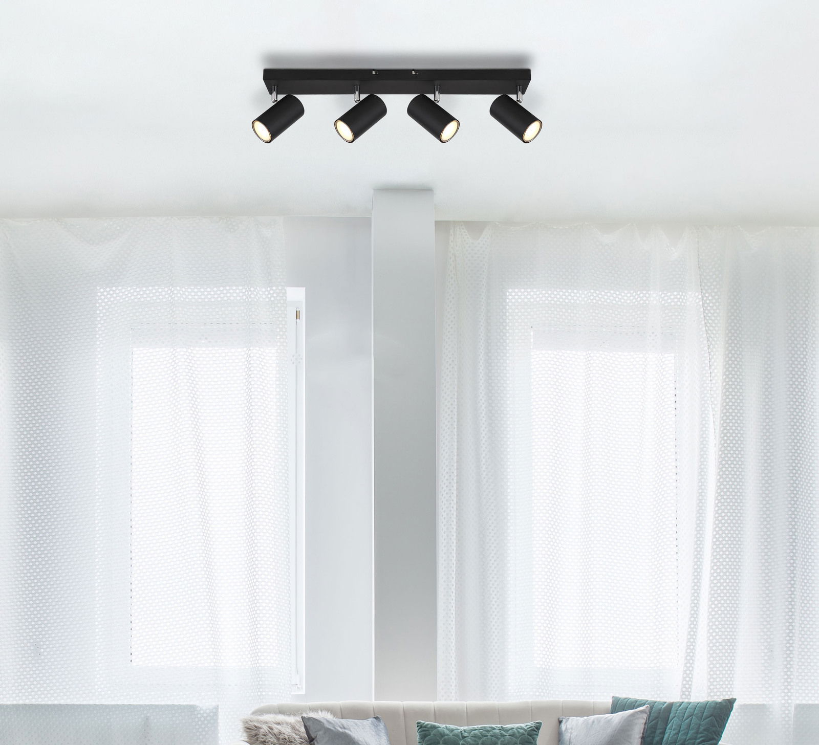 Globo Lighting Strahler ROBBY Moderner schwarzer Deckenstrahler mit vier verstellbaren Spots, Perspektive von unten.