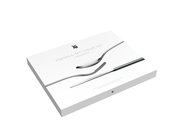 Verpackung des Vorteils-Sets 'Silk' 60-teilig von WMF, perspektivisch von oben fotografiert, zeigt elegantes Besteckdesign.