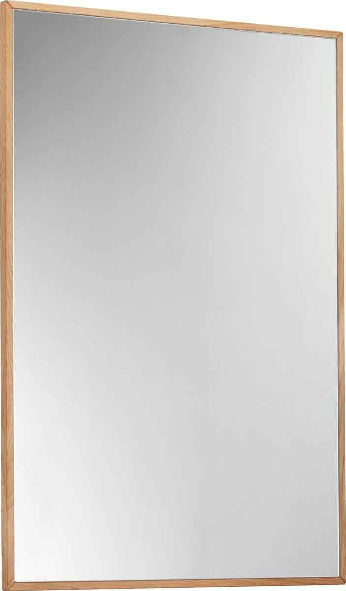 Rechteckiger Spiegel mit Holzrahmen, schräg von der Seite fotografiert