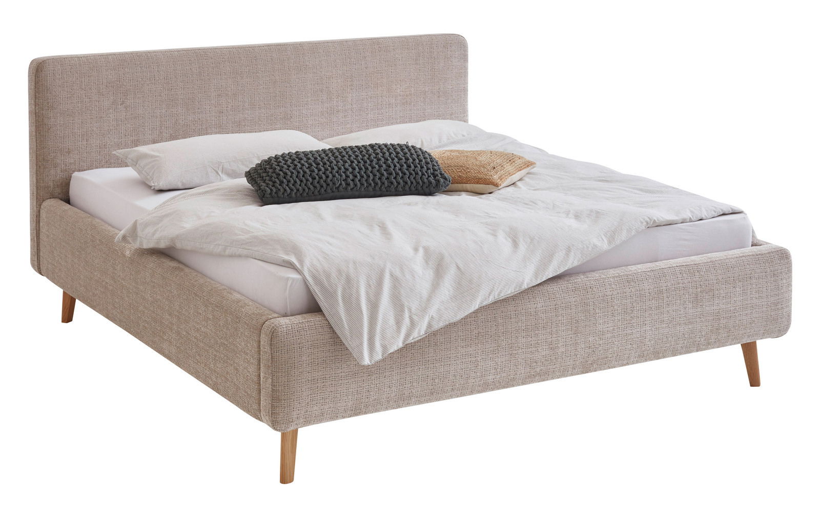 Beiges Polsterbett mit Kopfteil und Holzfüßen, seitliche Perspektive