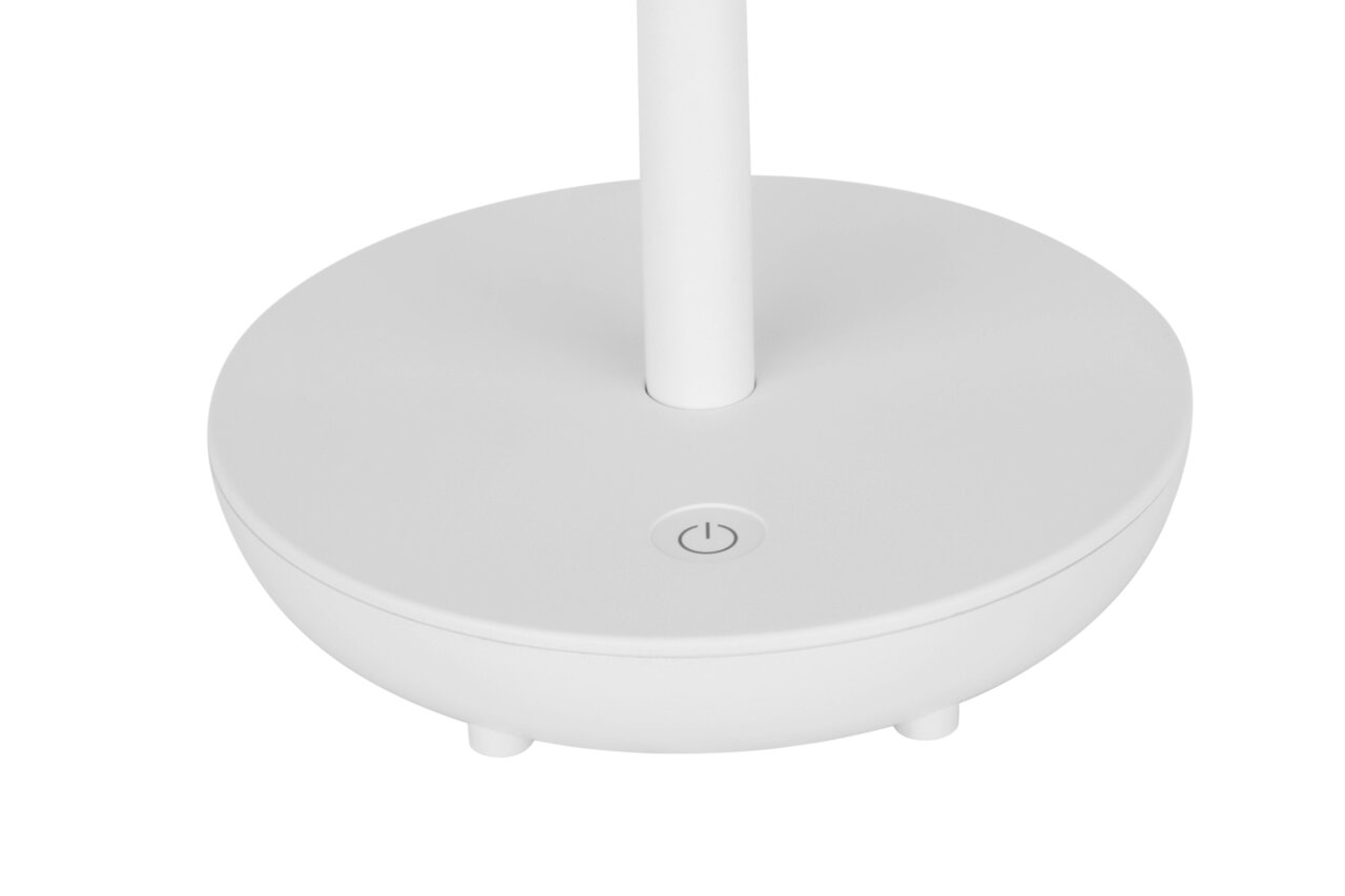 Nahaufnahme der Basis einer weißen Solarleuchte mit einem Ein-/Ausschalter, von oben betrachtet.