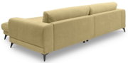 Beiges Stoffsofa mit klaren Linien und schwarzen, konischen Füßen, Ansicht schräg von hinten (Rückseite und Seite sichtbar) auf weißem Hintergrund