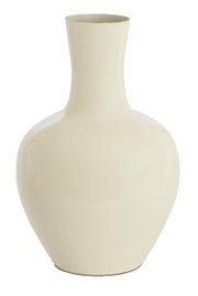 Elegante cremefarbene Vase mit bauchiger Form, frontal fotografiert