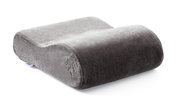 Tempur Reisekissen in seitlicher Perspektive, graue Farbe, ergonomische Form
