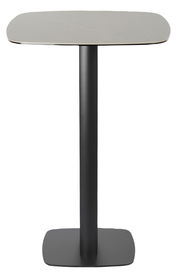 Moderner Bartisch mit quadratischer Tischplatte und schwarzem, zentralem Standfuß, frontal abgebildet.