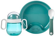 Babygeschirr-Set Mio in Türkis mit Trinklernbecher, Teller und Löffel, von oben fotografiert
