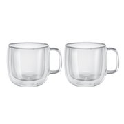 Zwei transparente Cappuccinogläser mit Henkel, seitliche Ansicht