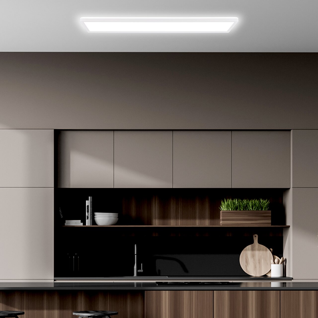 Briloner LED-Paneel TAVA A LED-Paneel in moderner Küche von unten betrachtet, eingebaut in die Decke, sorgt für gleichmäßige Beleuchtung.