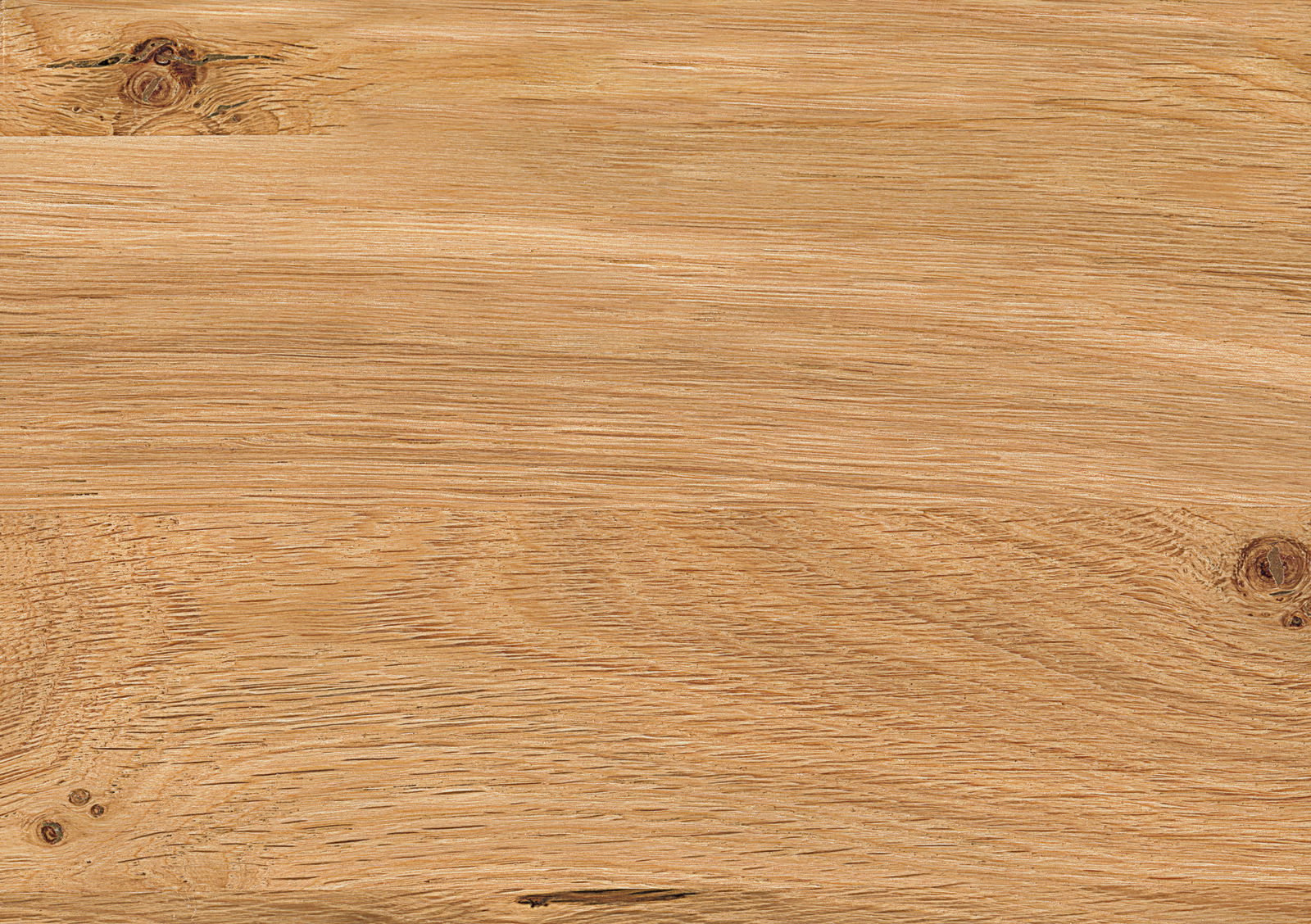Nahaufnahme einer Holzoberfläche mit natürlicher Maserung und Astlöchern, aus der Vogelperspektive betrachtet.