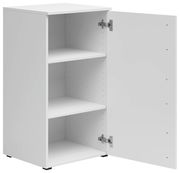 Weiße Kommode mit geöffneter Tür, zeigt drei Regalfächer, Perspektive von vorne rechts