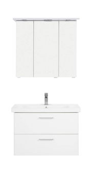 Frontale Ansicht einer weißen Badkombination mit Spiegelschrank und Waschbeckenunterschrank, beide mit klaren Linien und modernen Griffen.