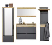 Moderne Garderobenmöbel im Set: hoher Spiegel mit Ablage, Schuhschrank/Kommode und Wandpaneel mit Hutablage und Haken in Eiche-Optik und Anthrazit, frontale Ansicht