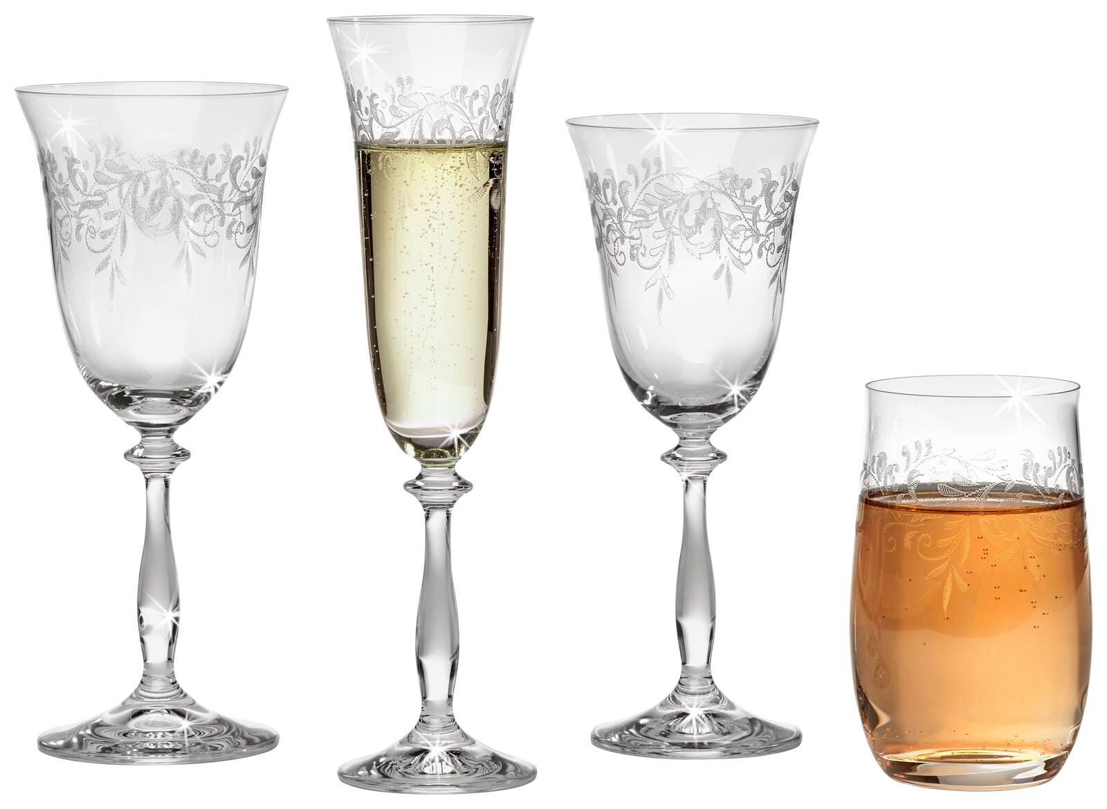 Vier elegante Gläser mit feinem Muster, von links nach rechts: Rotweinglas, Sektkelch mit Sekt gefüllt, Weißweinglas, und ein Glas mit roséfarbenem Getränk, alle aus der Perspektive von vorne.