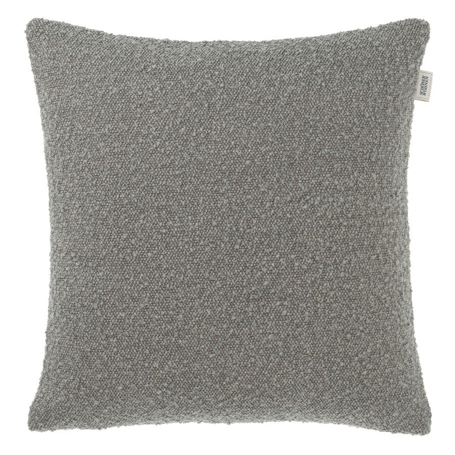 Graue Zierkissenhülle in quadratischer Form, Vorderansicht