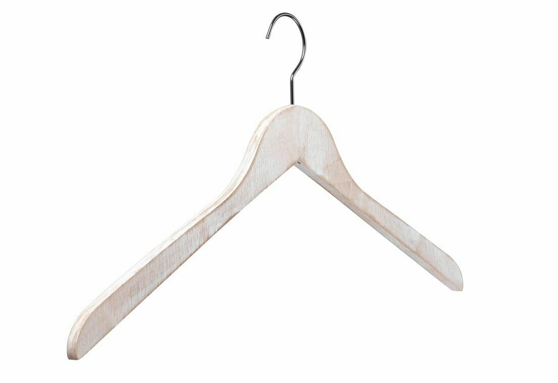 Holzkleiderbügel in Frontalansicht mit Metallhaken