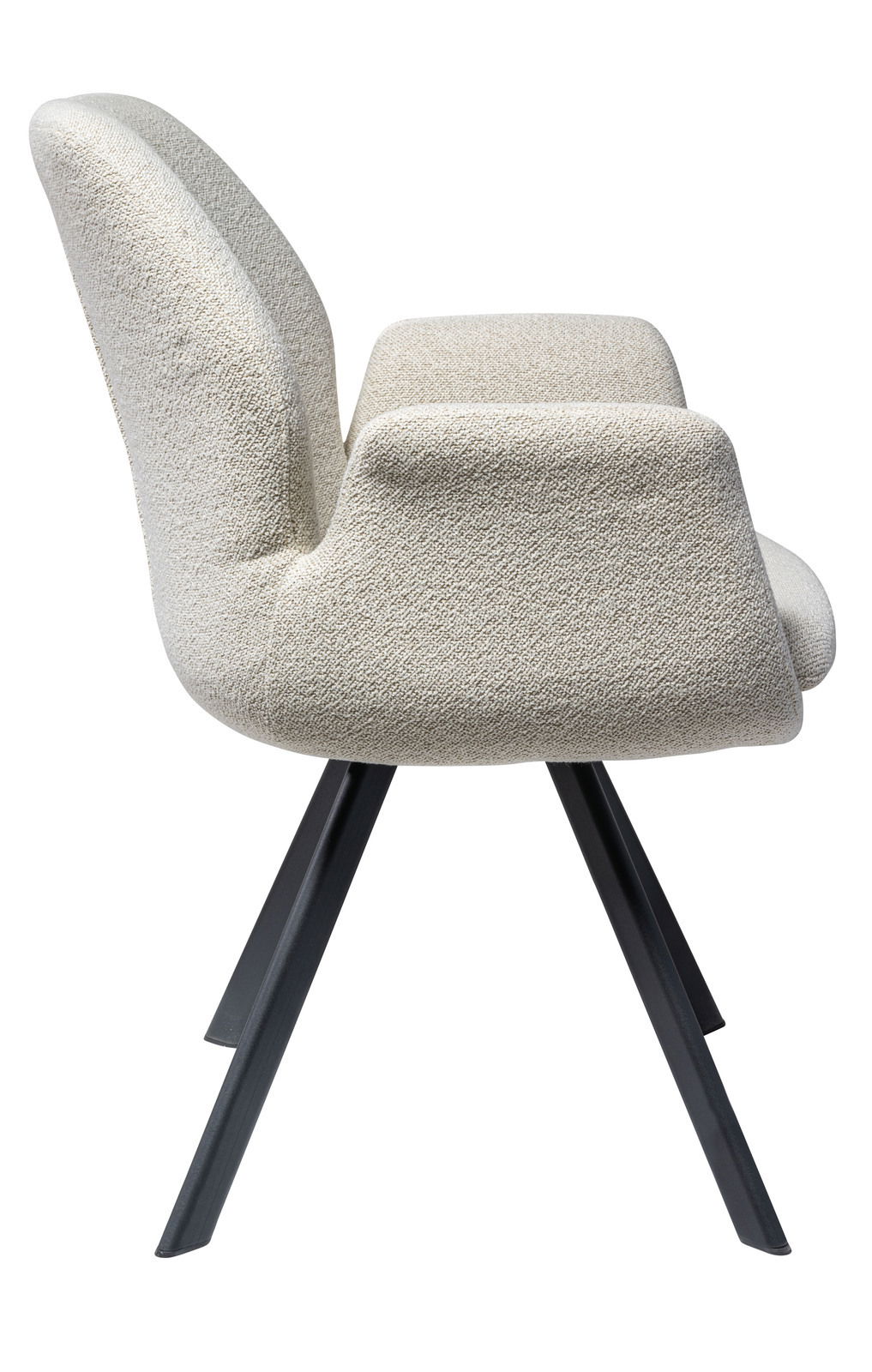 Moderner Sessel mit hellgrauem Stoffbezug und schwarzen Metallbeinen, Seitenansicht.