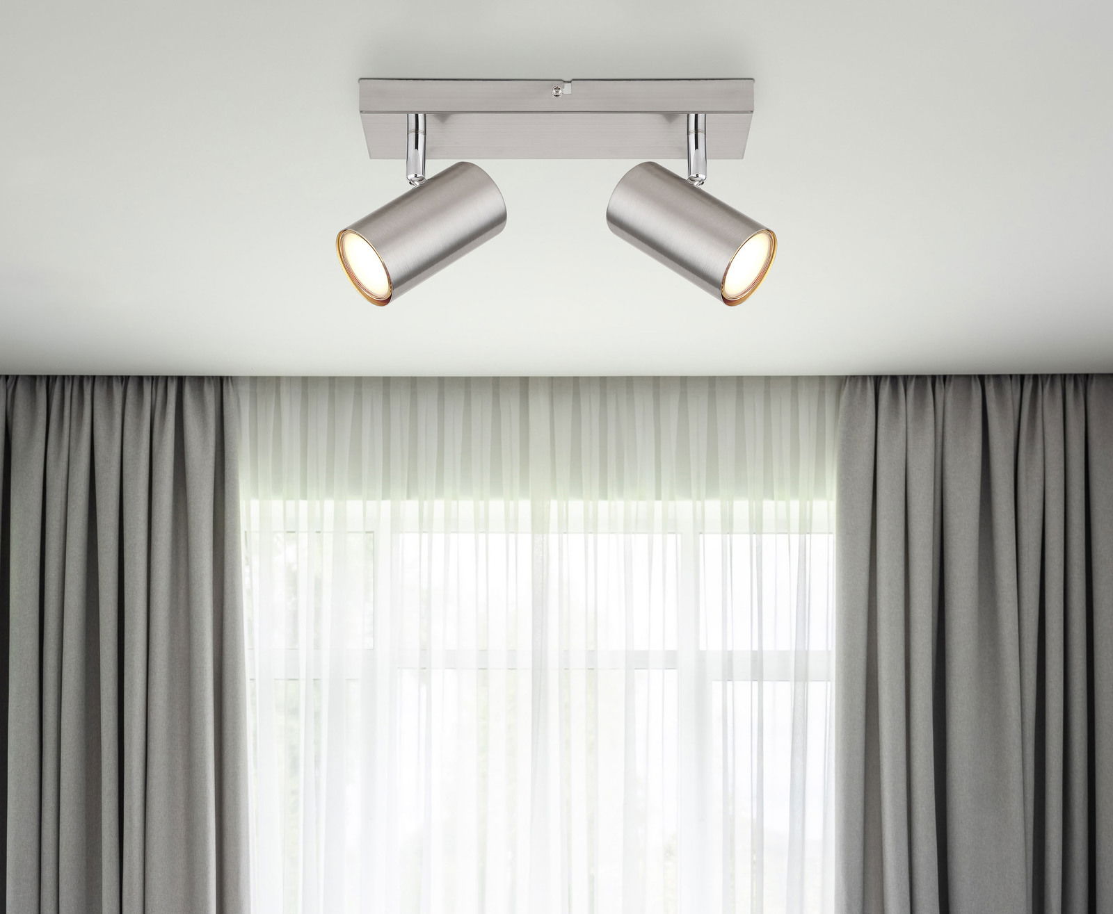 Globo Lighting Strahler ROBBY Moderne Deckenstrahler aus gebürstetem Metall mit zwei verstellbaren Leuchten, von unten betrachtet.