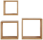 Dreiteiliges Wandregal-Set aus Holz in quadratischer Form, frontal abgebildet.