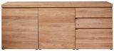 Frontale Ansicht eines modernen Sideboards aus hellem Holz mit zwei Türen und zwei Schubladen.