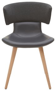 Moderner Stuhl mit schwarzem Sitz und Rückenlehne aus Stoff, helle Holzbeine, Frontalansicht.