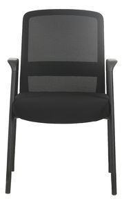 Schwarzer Besucherstuhl mit Netzrückenlehne, frontal fotografiert