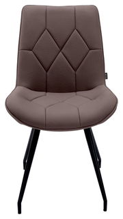 Moderner Stuhl mit gepolsterter Sitzfläche und Rückenlehne in braunem Stoff, schwarze Metallbeine, Frontalansicht.