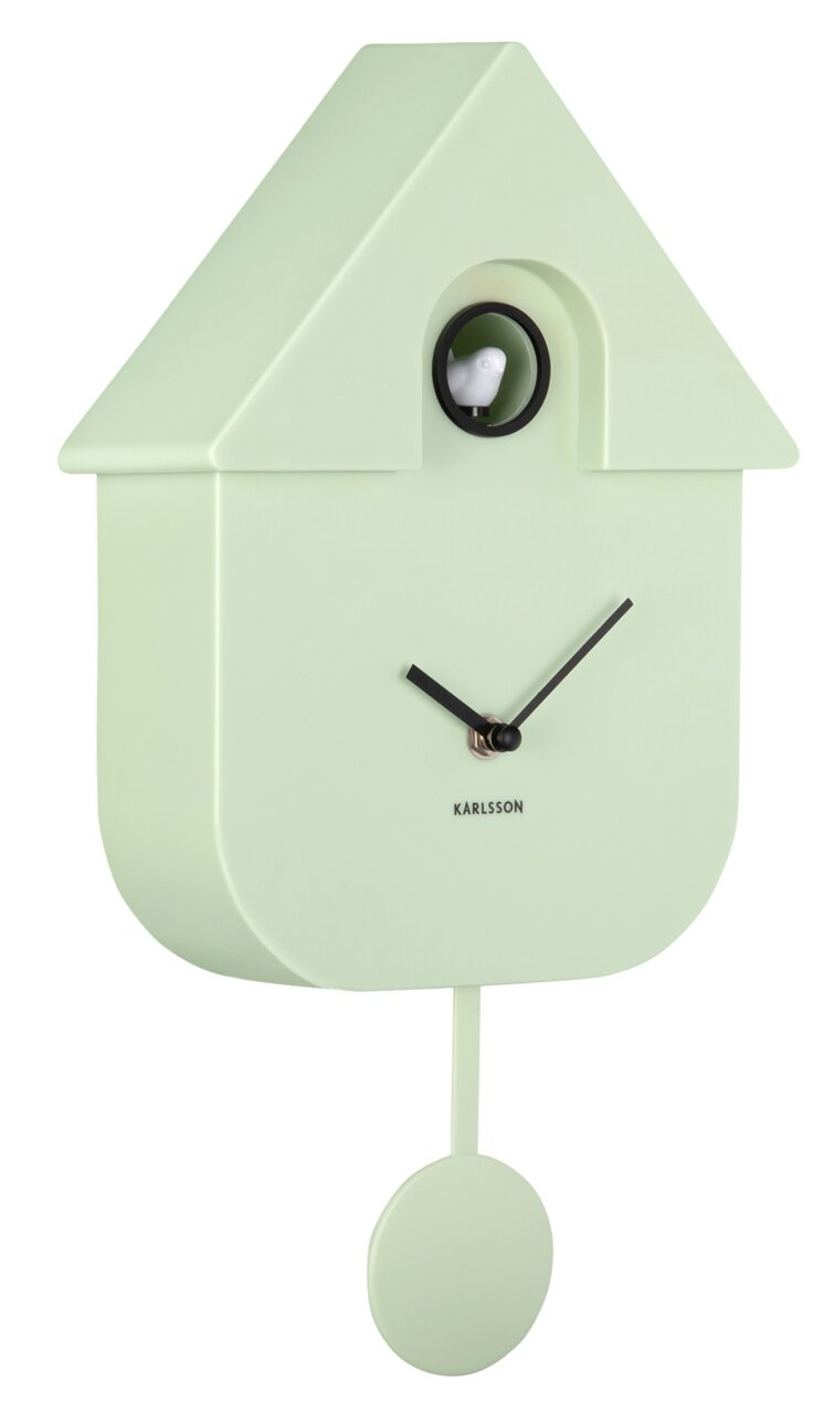 Moderne Wanduhr in Form eines Vogelhauses mit Pendel, hellgrün, seitliche Perspektive