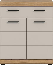 Moderne Kommode in Hellgrau mit Holzplatte und Holzsockel, zwei Schubladen und zwei Türen mit schwarzen Griffen, Frontalansicht