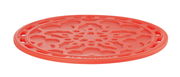 Roter Silikon-Untersetzer mit dekorativem Muster, seitliche Perspektive
