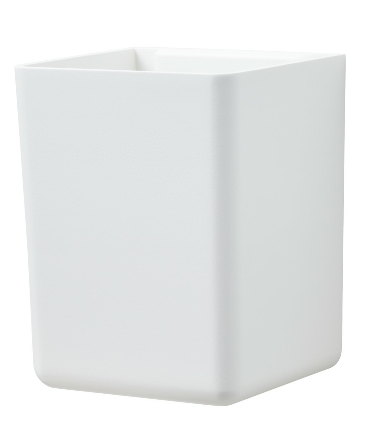 Weiße, rechteckige Aufbewahrungsbox aus Kunststoff, perspektivisch von vorne rechts fotografiert.