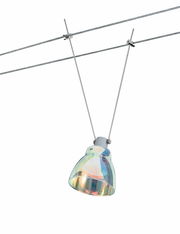 Dekoschirm Wolbi, hängend an einem Seilsystem, mit schillerndem, regenbogenfarbenem Glas, seitliche Perspektive