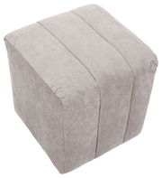 Grauer Hocker aus Stoff in schräger Draufsicht