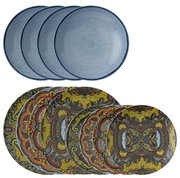 Vogelperspektive auf ein 12-teiliges Tellerset mit Mandala-Design, bestehend aus sechs blauen Tellern und sechs Tellern mit buntem Mandala-Muster.