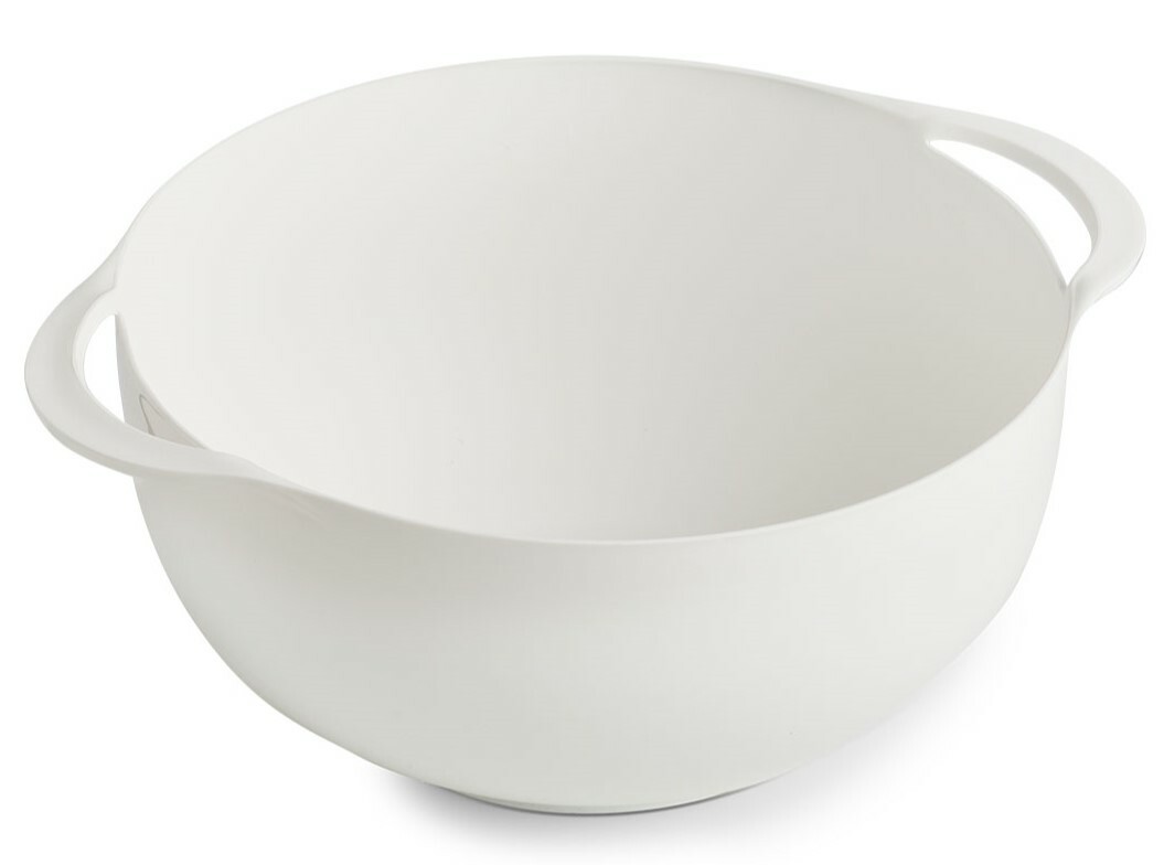 Weiße Schüssel mit zwei Griffen, seitliche Perspektive