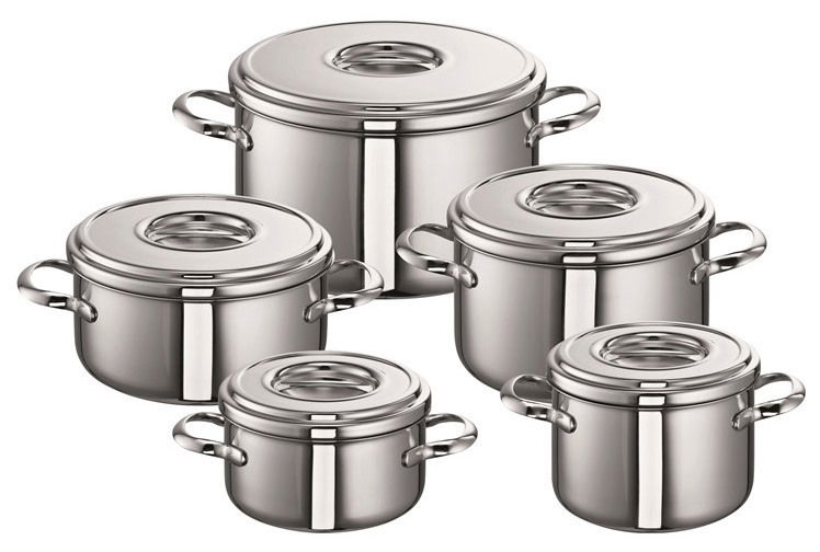 Topfset Romana 7-tlg. aus Edelstahl, bestehend aus fünf Töpfen mit Glasdeckeln, in einer frontalen Ansicht.