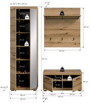 Garderoben-Set 3-teilig in Holzoptik, bestehend aus einem hohen Schrank mit Spiegel, einer Wandgarderobe mit Haken und einem niedrigen Schuhschrank. Frontale Ansicht.