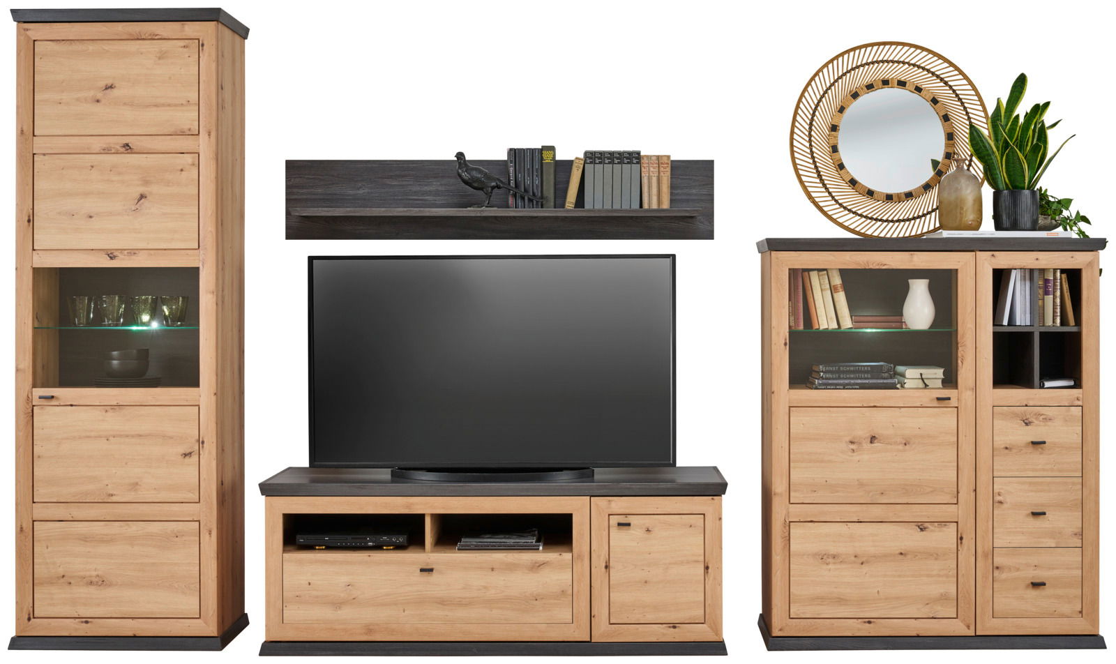 Wohnzimmermöbel-Set aus Holz mit Highboard, Vitrine, TV-Lowboard und Wandboard, frontal betrachtet