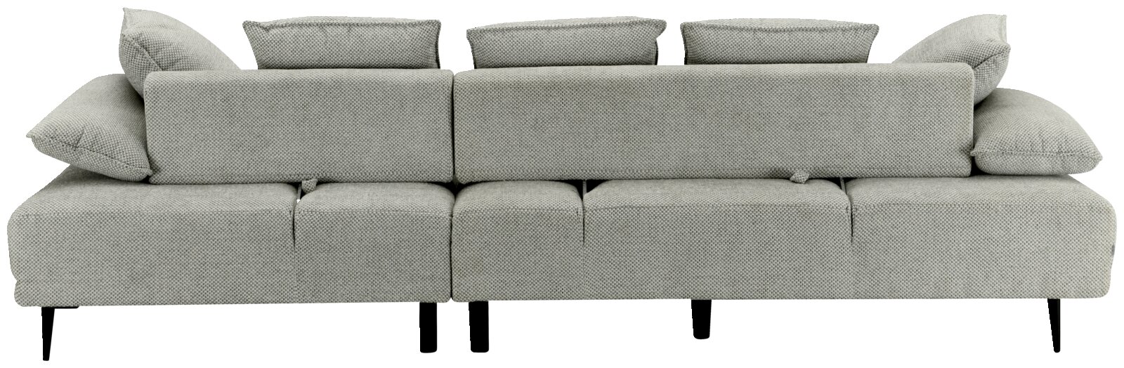Rückansicht eines modernen, grauen Ecksofas mit mehreren Kissen und schwarzen Beinen.
