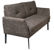 Braune zweisitzige Bank mit Stoffbezug und schwarzen Metallbeinen, seitliche Perspektive