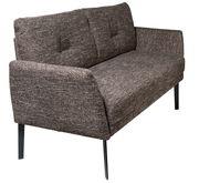 Braune zweisitzige Bank mit Stoffbezug und schwarzen Metallbeinen, seitliche Perspektive