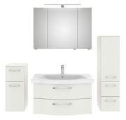 Badezimmermöbel-Set in Weiß mit Spiegelschrank, Waschbeckenunterschrank und zwei Hochschränken, frontale Ansicht