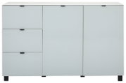 Modernes Sideboard in Weiß mit drei Schubladen und zwei Türen, frontale Ansicht.